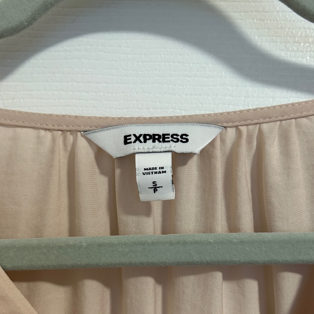Express Short Sleeve Satin V Neck Light Pink Blouse High and Low Top
